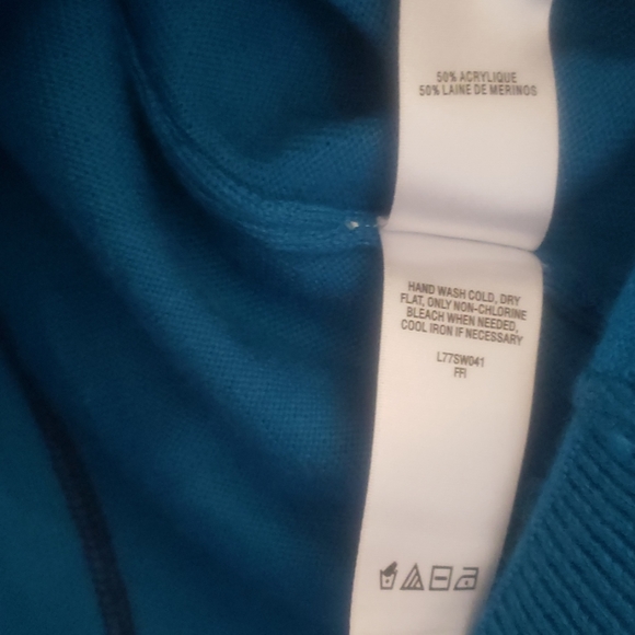 Cabelas Zip up Sweater - Picture 3 of 4